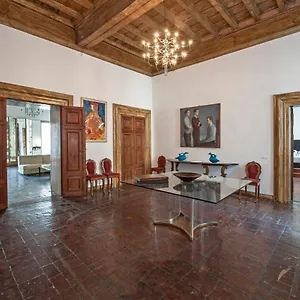 Ancient Palace In Downtown , Rome Italy